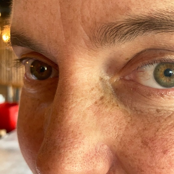 Meet your Posher, Laura - Picture 1 of 1